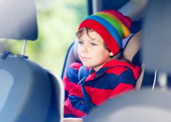 Motoristas em todo Brasil estão sendo multados por este erro com a cadeirinha