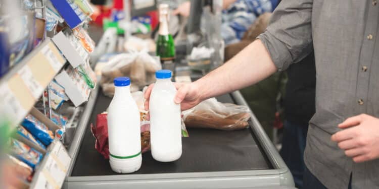 A verdade amarga sobre um dos maiores escândalos de uma marca de leite famosa no Brasil que foi adulterada e retirada das prateleiras