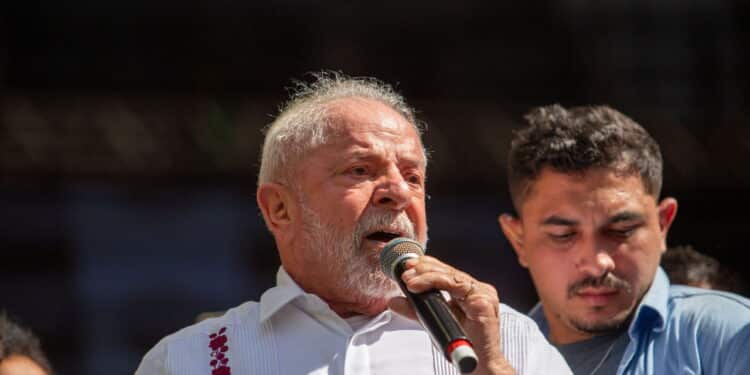 Lula diz que pedido de anistia de Bolsonaro é confissão de culpa