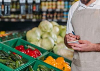 Adeus Carrefour e Assaí, rede de supermercados famosa mundialmente chega ao Brasil e derruba preços de alimentos