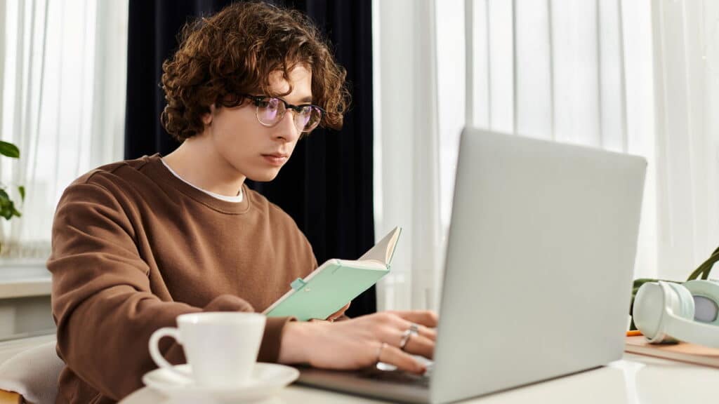 Feng Shui revela a melhor forma de montar a mesa de estudos e turbinar o foco
