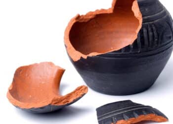 Desapegar de objetos quebrados pode mudar sua energia e sua vida