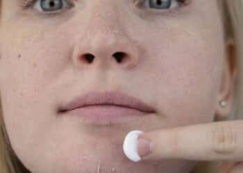 O melhor esfoliantes corporal para pele ressecada