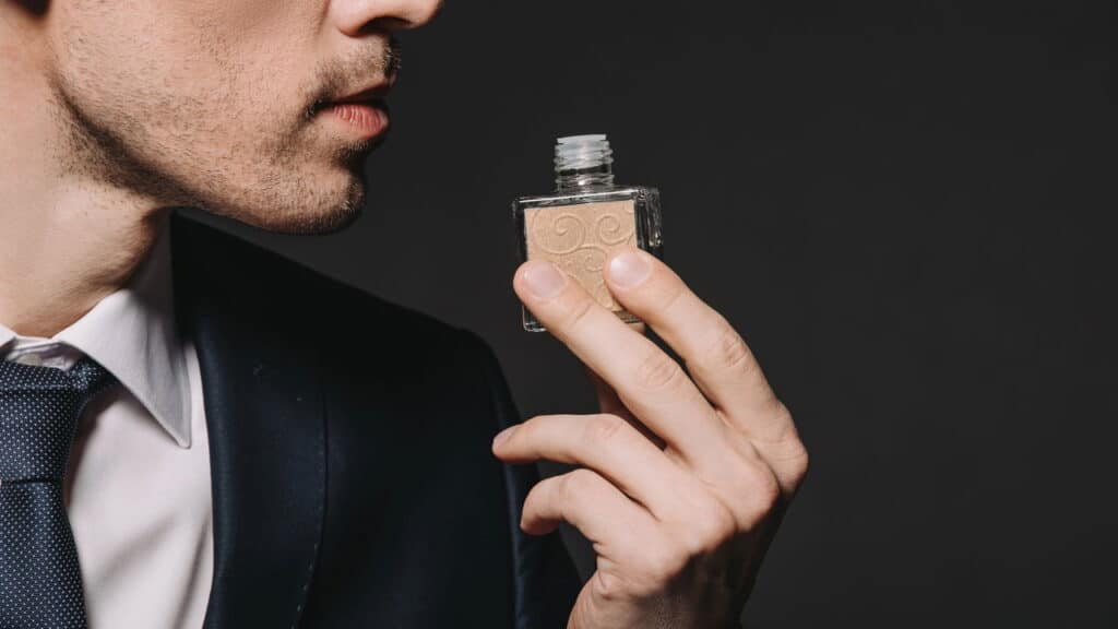 Perfume masculino barato, mas que parece de luxo