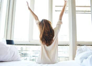 Como aplicar o Feng Shui no quarto para melhorar o sono e o romance