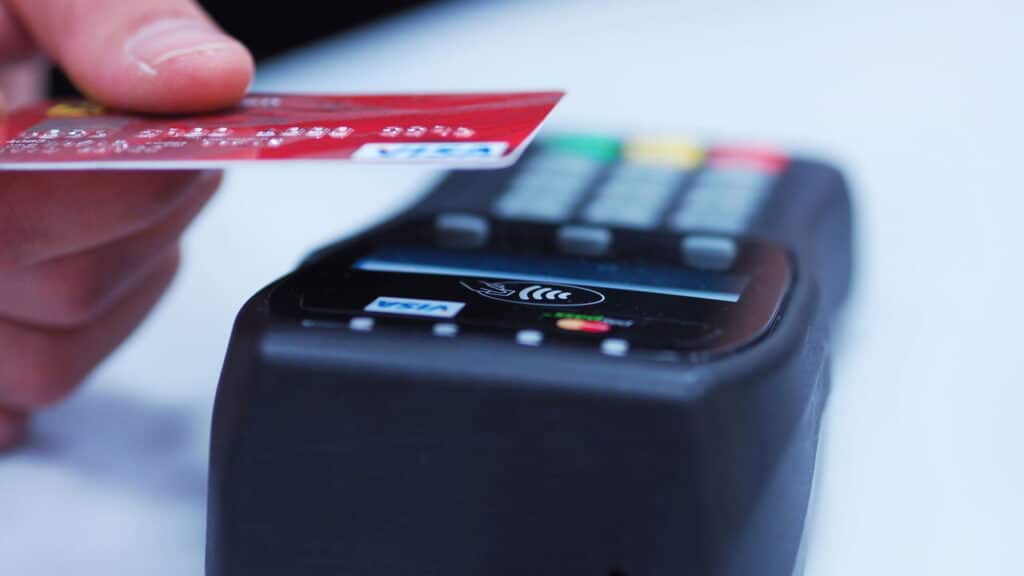 Adeus cartões e PIX no Brasil, agora os pagamentos serão feitos com a palma da mão