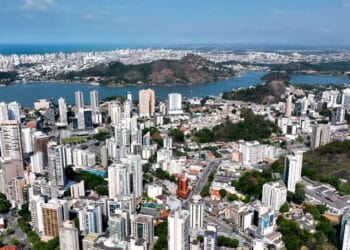 Espírito Santo assegura financiamento para melhorar rodovias