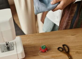 As melhores ideias para reaproveitar tecidos velhos em casa