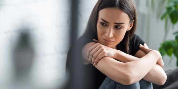 O que psicólogos revelam sobre a diferença entre tristeza e depressão