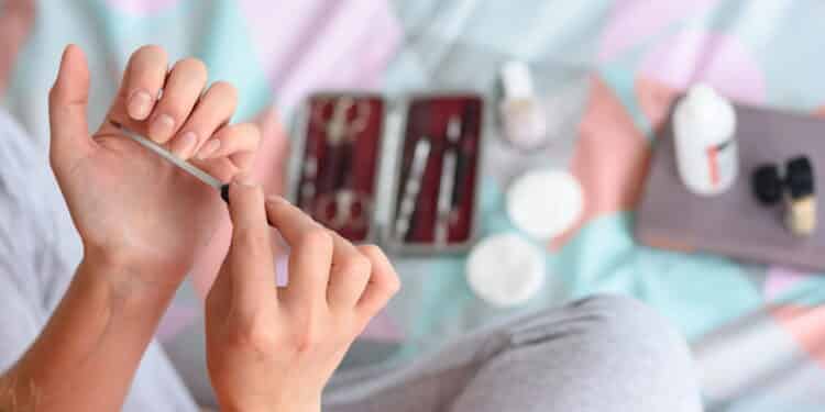 Truques para unhas fracas e quebradiças que funcionam em casa