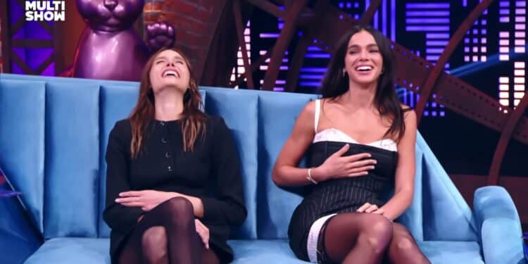 Bruna Marquezine choca internautas ao revelar que já beijou mulheres