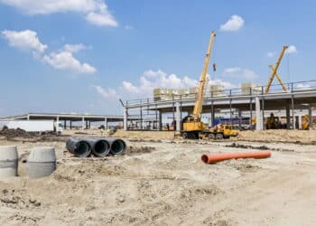 Materiais de construção mantêm preços estáveis em agosto e surpreendem setor