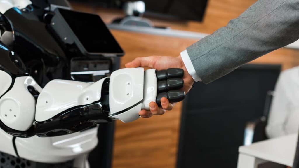 Inteligência artificial cresce e exige atenção redobrada aos riscos e à prevenção