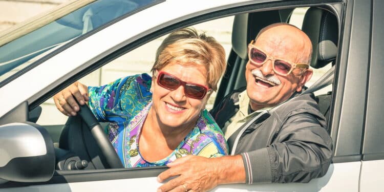 Regras da CNH em 2025 prometem mais segurança e economia para idosos