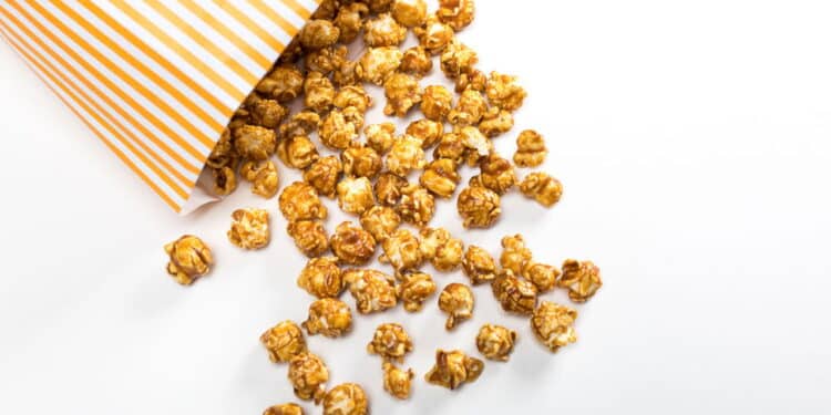 Pipoca doce de cinema em casa com somente 5 passos
