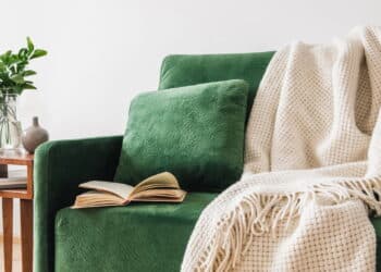 Aprenda a ter uma “casa com cara de casa” e fugir do minimalismo moderno