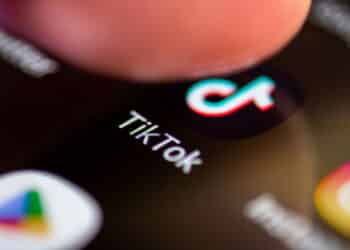 Disputa entre EUA e China sobre TikTok cresce em impacto global em 2026