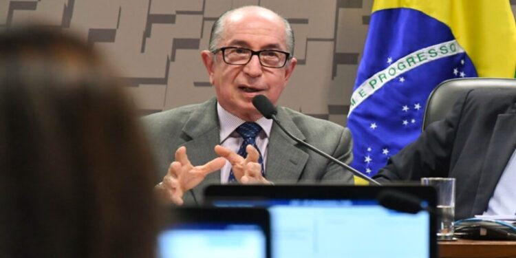 Economista Marcos Cintra critica governo: “Bye bye multinacionais; 20% de aumento de imposto”