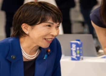 Premiê do Japão decide dissolver o Parlamento e convoca eleições antecipadas