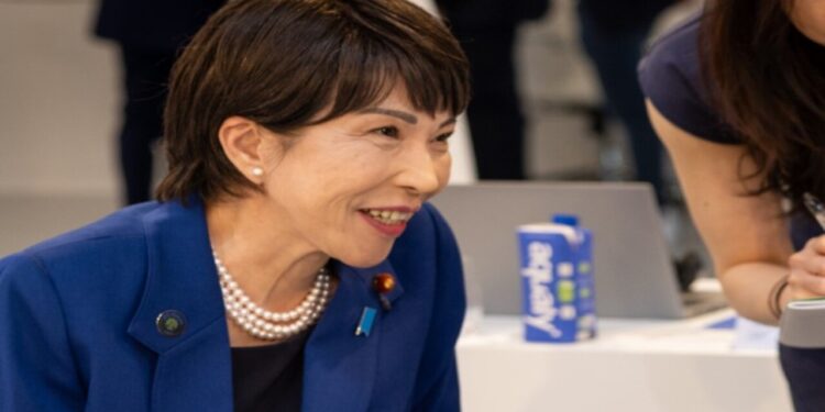 Premiê do Japão decide dissolver o Parlamento e convoca eleições antecipadas