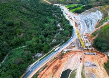 Megaobra de R$ 1,5 bilhão impulsiona economia com geração de 2 mil empregos e libera maior velocidade em rodovia para maior fluidez entre Rio de Janeiro e São Paulo