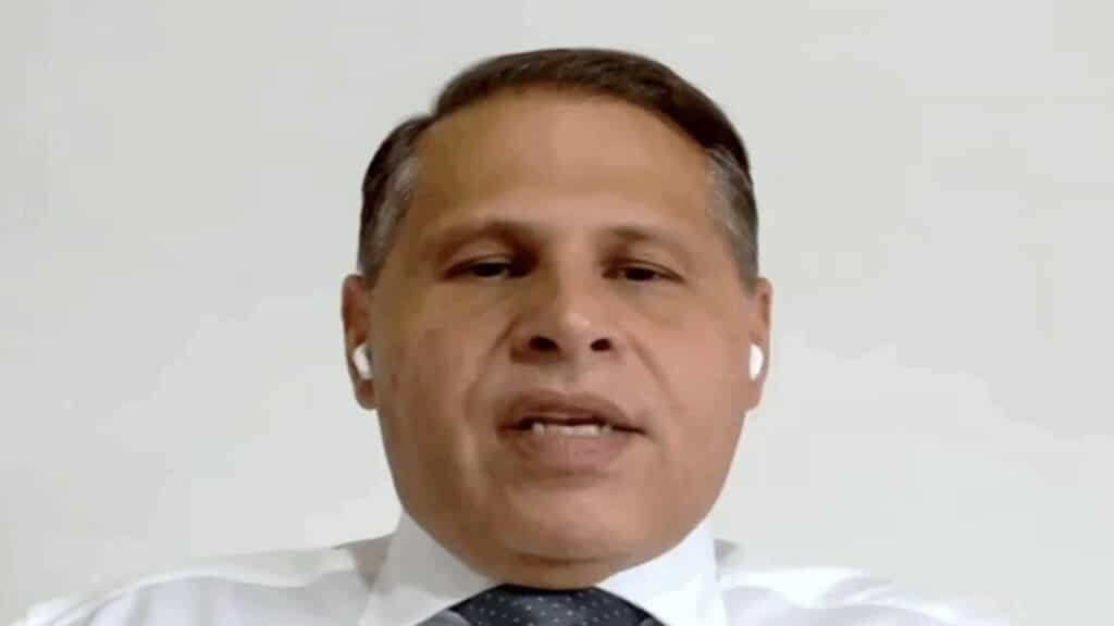 Tagliaferro volta para casa e fala pela primeira vez após ser levado à delegacia