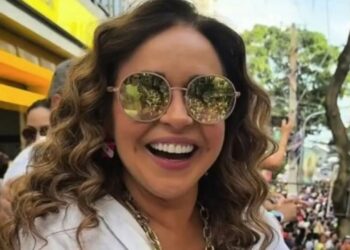 Daniela Mercury é vaiada em ato da Igreja Católica por cantar música “Nobre Vagabundo”