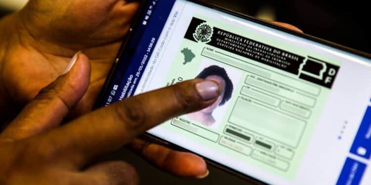 Governo divulga novas regras sobre a CNH sem autoescola, entenda