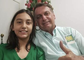 Nova decisão de Moraes vai impactar Bolsonaro e sua filha