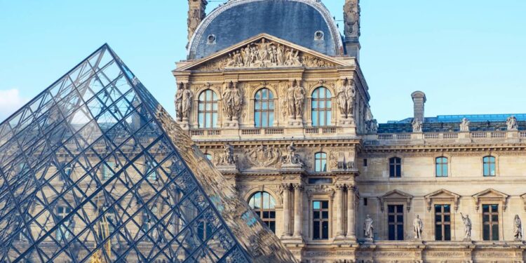 Joias roubadas no Louvre têm valor surpreendente e chocam o mundo
