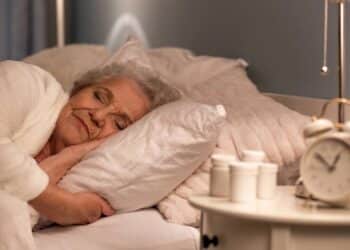 Durma melhor depois dos 60 anos com essas dicas fáceis