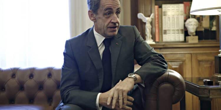Ex-presidente Nicolas Sarkozy é preso em Paris