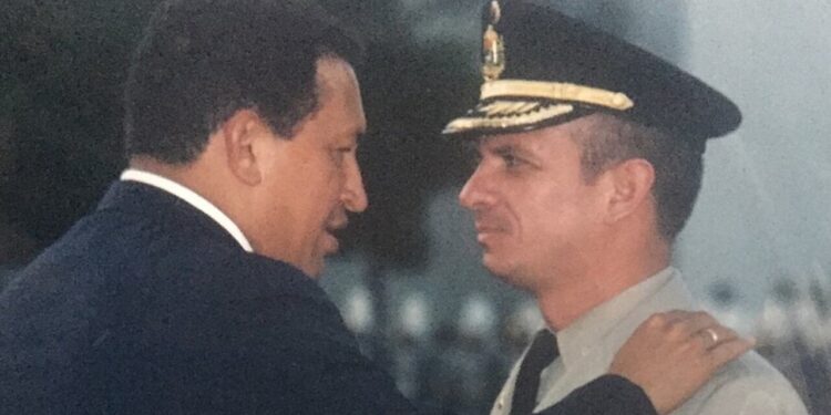 Conheça o general venezuelano que fez delação, promete devassa contra esquerda e liga Lula a esquema