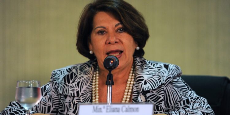 Ex-ministra do STJ diz que STF resgatou Lula para parar Bolsonaro e especifica o momento em que a Corte tomou a decisão de “descondenar” o presidente, VEJA VÍDEO