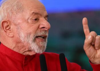 Lula convoca reunião de emergência e acende alerta no governo