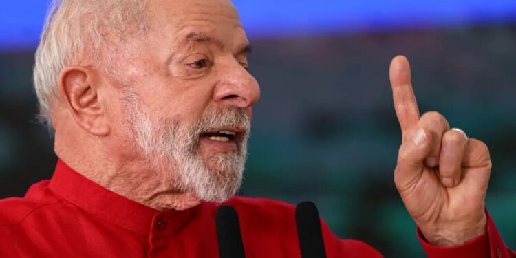 Lula convoca reunião de emergência e acende alerta no governo