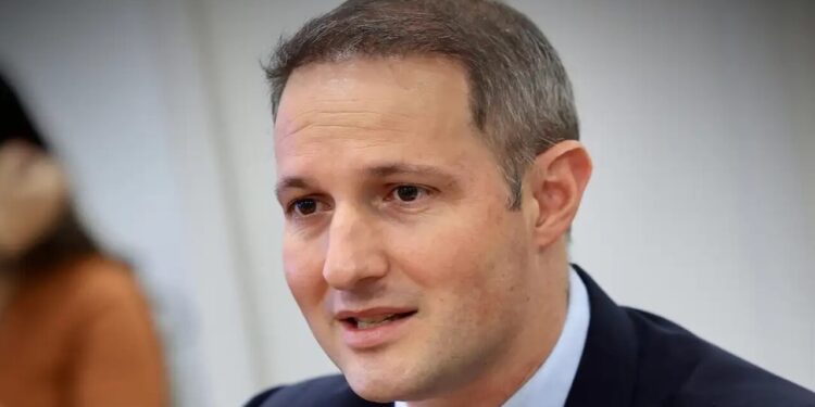 Derrite buscou apoio de Trump para reconhecer PCC e CV como terroristas