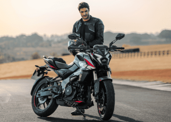 Dominar NS400Z - Créditos: Divulgação/Bajaj