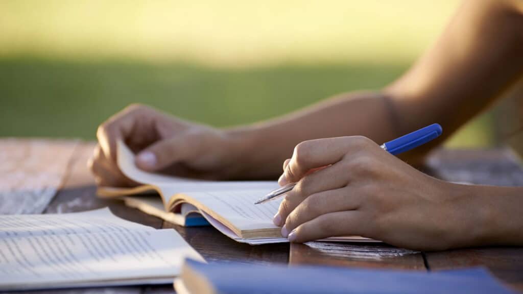 Mais 2 milhões de estudantes estão realizando o sonho de fazer faculdade com esse programa