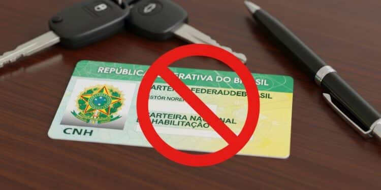 CNH bloqueada em cima da mesa