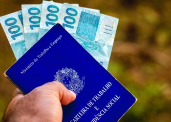 Trabalhou com carteira assinada em 2023 tem direito ao melhor benefício de 2025