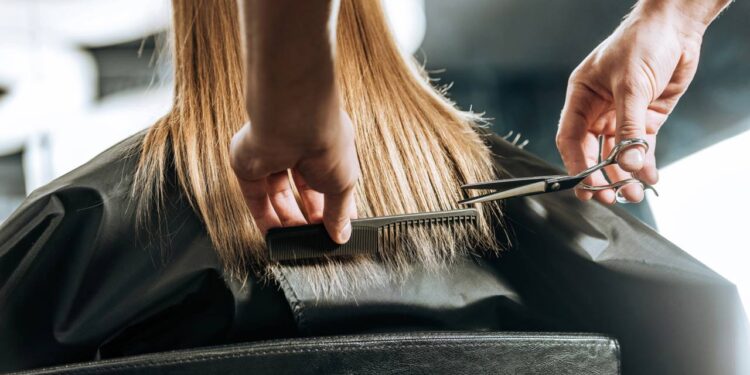5 cortes de cabelo que afinam o rosto e devolvem aquela carinha de 20 anos