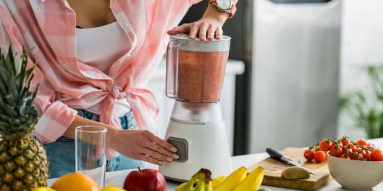 Quatro opções de liquidificadores perfeitos para facilitar sua rotina na cozinha
