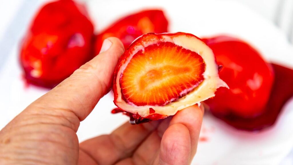 Anvisa proíbe glitter plástico em alimentos e muda a confeitaria no Brasil