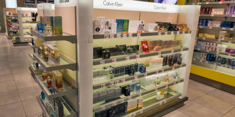 Top 10 perfumes femininos de luxo que só as famosas usam