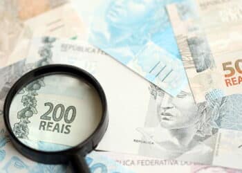 Milhares de brasileiros usam produtos falsificados sem saber os riscos a saúde