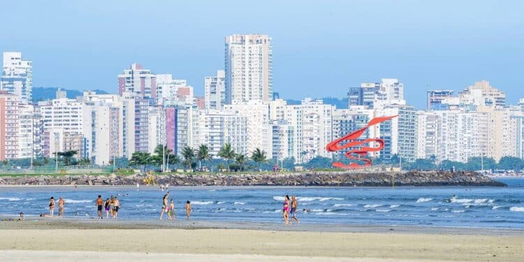Esta é a cidade mais estruturada do litoral paulista para morar e aproveitar