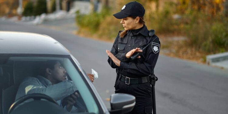 Nova regra pode gerar gasto de quase R$ 3 mil para motoristas
