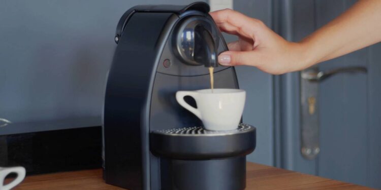 As 3 melhores cafeteiras para usar em escritórios pequenos