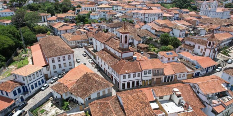A encantadora cidade mineira que guarda igrejas barrocas e relíquias do ciclo do ouro
